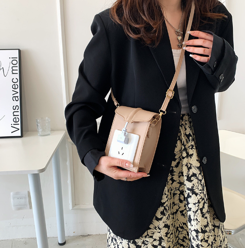Clashing Shoulder Crossbody Phone Bag